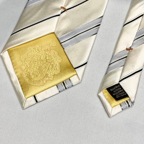 NWT Donald J. Trump Signature Collection Mens Silk Necktie Striped White Silver - Picture 3 of 9